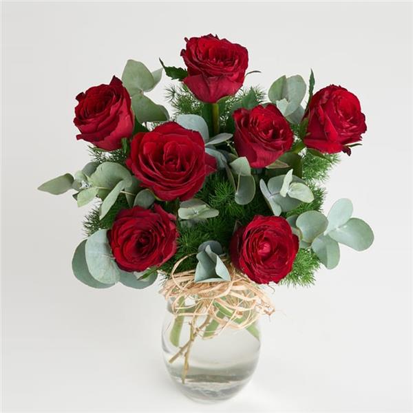 Kristal Cam Vazoda 7'li Kırmızı Gül